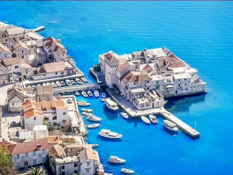 Apartments Dujo Σπλιτ 0*,  Κροατία
